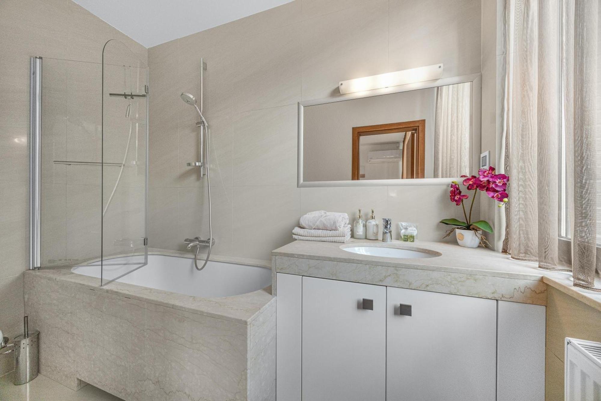 Revon Business Apartment 50 Dunajska Bratislava Ngoại thất bức ảnh