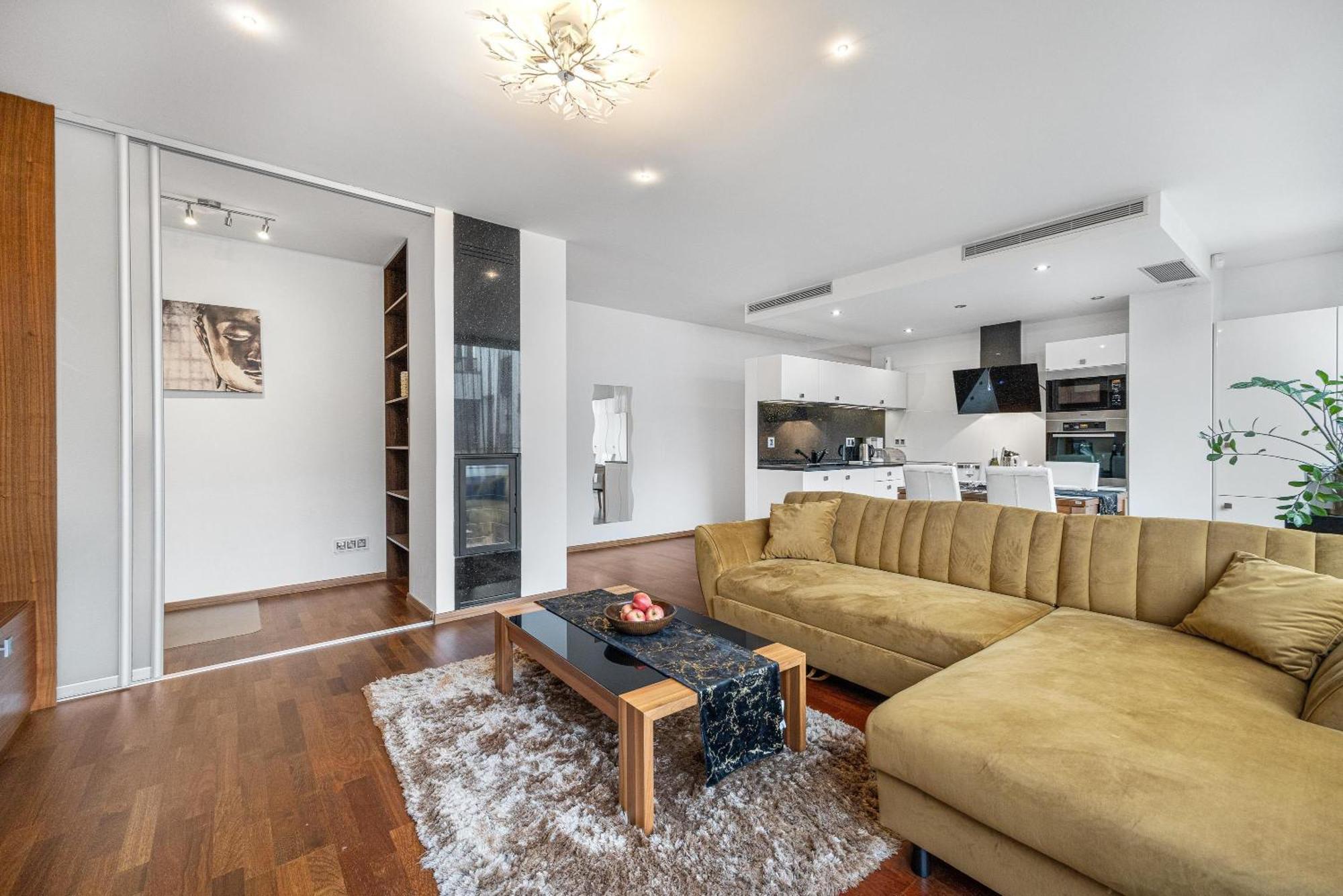 Revon Business Apartment 50 Dunajska Bratislava Ngoại thất bức ảnh